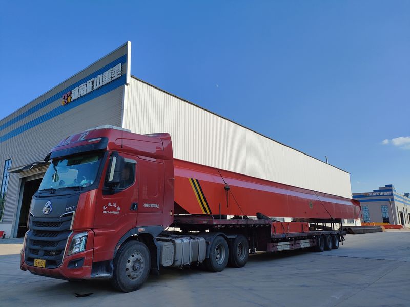 安徽某建材公司，采購我公司一臺32噸電動單梁起重機