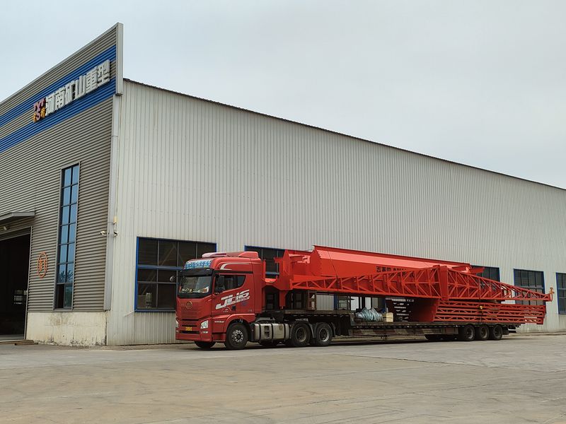 電動葫蘆門式起重機 2臺 MHxh10t—27m 制作完成，發往甘肅蘭州交付客戶使用