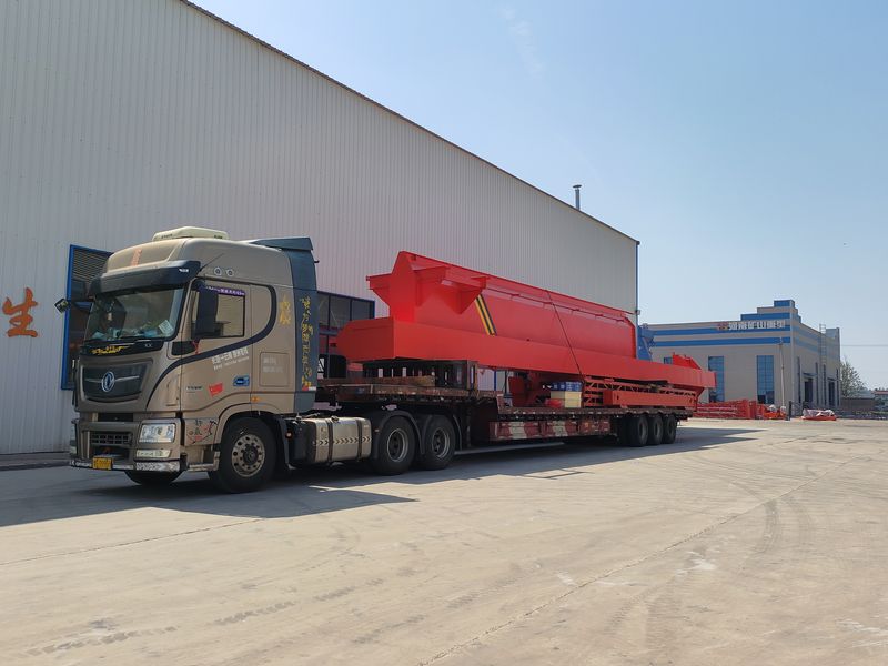 電動葫蘆門式起重機 MHxh16t—32m 制作完成，發往新疆交付客戶使用。