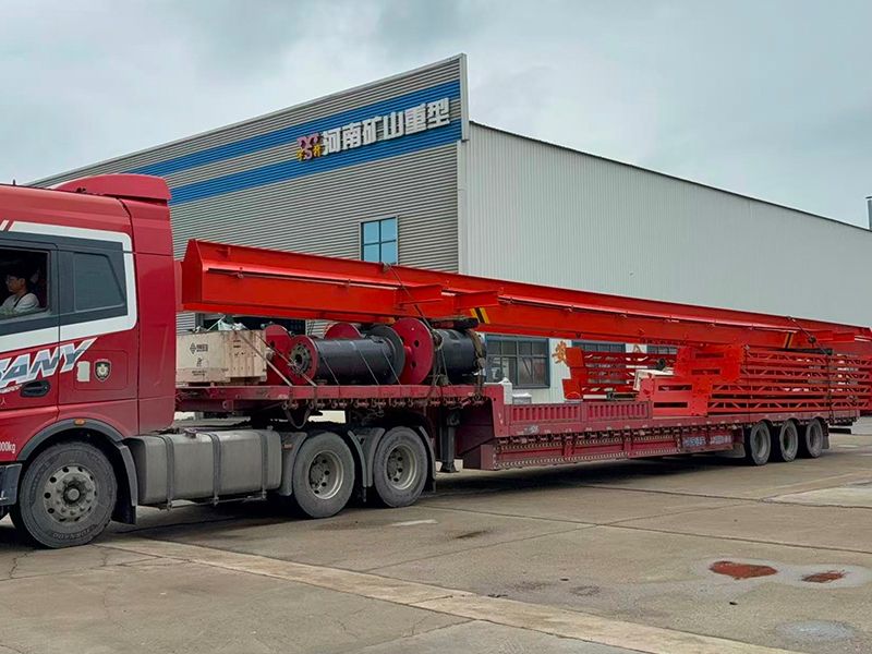 上包下花電動(dòng)葫蘆門式起重機(jī) MHxh5t-12m MHxh5t-13m 制作完成  裝車發(fā)出